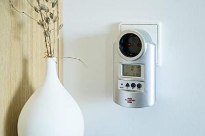 Brennenstuhl BN-PM231 Energie Power Meter met Klok en Meetfuncties