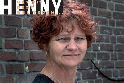 Henny (Paperback)