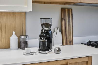 Smeg CGF11BLEU koffiemolen 150 W Zwart, Transparant