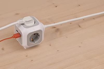 Brennenstuhl ALEA-Power socket kubus 4-voudig (met 1,4 m kabel en kinderbeveiliging) - 1150100