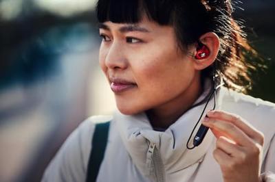 Sennheiser IE 100 PRO Wireless Red live in-ear monitors - thumbnail