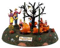 Lemax pumpkin patch train bewegend tafereel Spooky Town 2023 - thumbnail