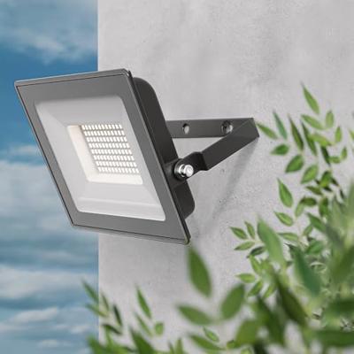 Stratos - LED Breedstraler 50 Watt 4270 Lumen - 4000K Neutraal wit licht - IP65 waterdicht - 15cm Kabel - Schijnwerper Stratos - LED Breedstraler 50 Watt 4270 Lumen - 4000K Neutraal wit licht - IP65 waterdicht - 15cm Kabel - Schijnwerper