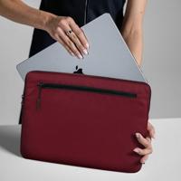 Incase Compact Flight nylon sleeve MacBook Pro 14" - Cosmic Red - thumbnail