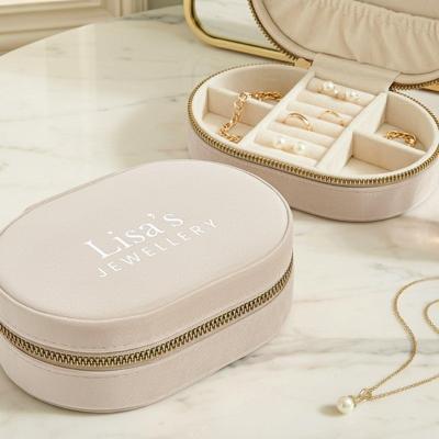 Gepersonaliseerde sieradendoos - Ovaal - Beige