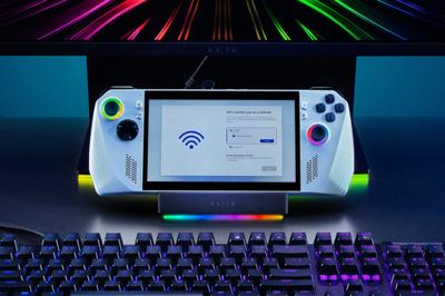 RAZER RC21-02310100-R3M1 USB-C dockingstation - thumbnail