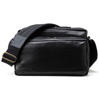 Artisan & Artist GCAM 1000, Zwart