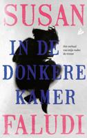 In de donkere kamer - Susan Faludi - ebook - thumbnail