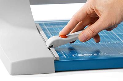 Dahle Rolsnijmachine 442 Voor Ft A3, Capaciteit: 35 Vel Dahle Rolsnijmachine 442 Voor Ft A3, Capaciteit: 35 Vel