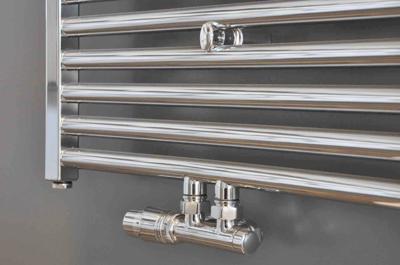 Radiator Onderblok Wiesbaden Haaks Chroom Links (Voor midden aansluiting) Radiator Onderblok Wiesbaden Haaks Chroom Links (Voor midden aansluiting)