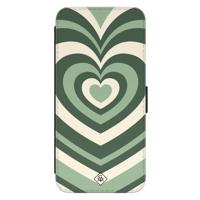 Samsung Galaxy S22 flipcase - Hart swirl groen - thumbnail