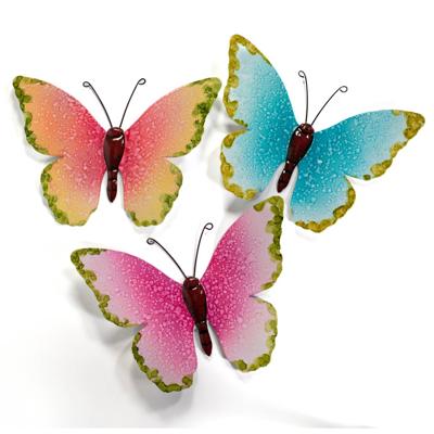 Muurdecoratie metalen vlinder 26cm assorti