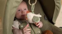 Little Dutch Farm Trilfiguur Kip - thumbnail