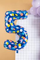 Folieballon &apos;5&apos; Kleurrijke Stippen - thumbnail
