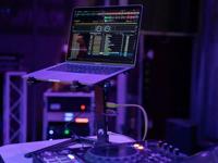 Omnitronic SLR-USB Laptopstandaard - thumbnail