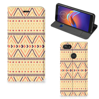Motorola Moto E6 Play Hoesje met Magneet Aztec Yellow - thumbnail