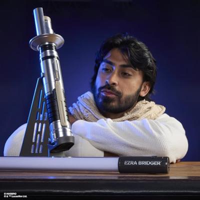 Star Wars: Ahsoka Black Series Replica Force FX Elite Lightsaber Ezra Bridger Star Wars: Ahsoka Black Series Replica Force FX Elite Lightsaber Ezra Bridger