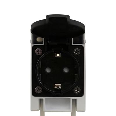 Wandlamp badkamer wit LED & stopcontact Malaika 68 cm boven spiegel Wandlamp badkamer wit LED & stopcontact Malaika 68 cm boven spiegel