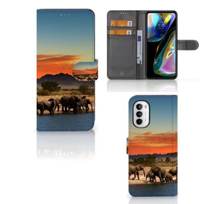Motorola Moto G52 | Moto G82 | Telefoonhoesje | Met pasjeshouder | Olifanten