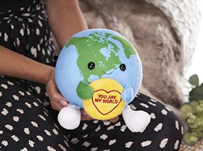 Love Hearts Aarde knuffel - You are my world - 18 cm