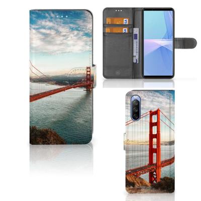 Sony Xperia 10 III | Flip Cover | Golden Gate Bridge