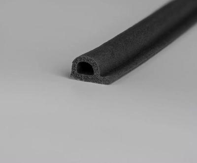 Ellen Tochtband p-profiel - zwart - 8x5mm - 7.5m Ellen Tochtband p-profiel - zwart - 8x5mm - 7.5m