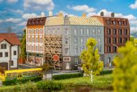 Faller 232166 N Stadteckhuis in ombouw - thumbnail