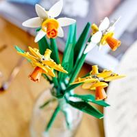 40747 LEGO® ICONS™ Narcissen - thumbnail