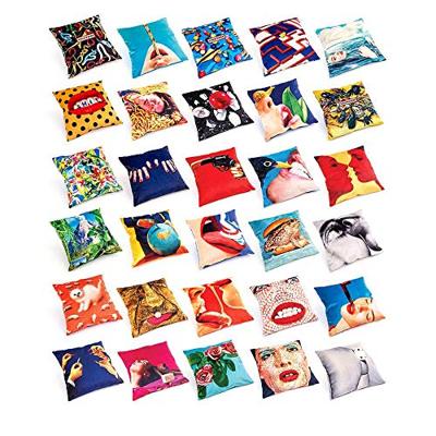 Seletti Toiletpaper kussen 50x50 Two of Spade Seletti Toiletpaper kussen 50x50 Two of Spade