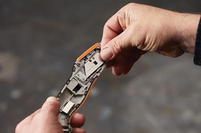Fiskars CarbonMax uitschuifmes | 177 mm | 1027223 - 1027223 - thumbnail