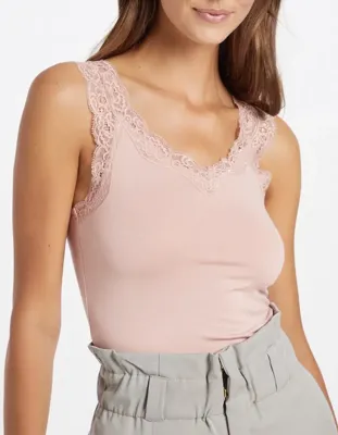 Hemdje met kant - Lace Top - Barbera - Viscose kanten onderhemd - Singlet met brede bandjes - Zwart - Huidskleur - Wit - Lingerie top