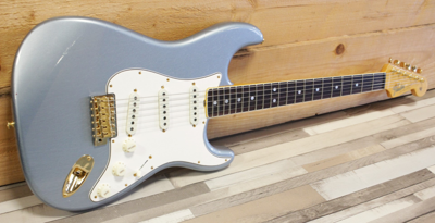 Fender Custom Shop LTD 1965 Strat Journeyman Relic, Ice Blue Metallic