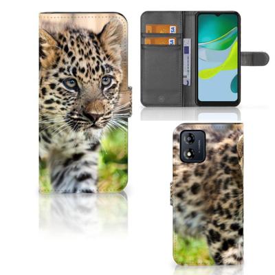 Motorola Moto E13 4G | Telefoonhoesje | Met pasjeshouder | Baby Luipaard Motorola Moto E13 4G | Telefoonhoesje | Met pasjeshouder | Baby Luipaard