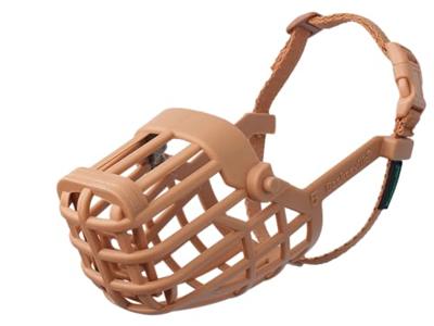 BASKERVILLE CLASSIC BASKET MUZZLE - Hond kan hijgen en drinken, voorkomt bijten en snuffelen in afval, ideaal voor lange snuiten, ademende trainingsmuilkorf voor grote honden (Maat 10)