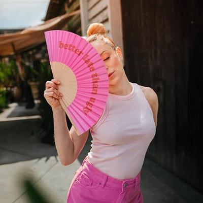 Houten waaier Better Late Than Ugly Houten waaier Better Late Than Ugly