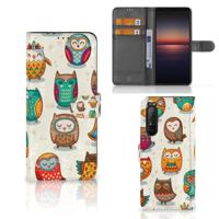 Sony Xperia 1 II | Telefoonhoesje | Met pasjeshouder | Vrolijke Uilen - thumbnail