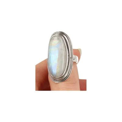 Bewerkte Zilveren Ring met Maansteen Regenboog (Model 9 - Maat 17,5) Bewerkte Zilveren Ring met Maansteen Regenboog (Model 9 - Maat 17,5)