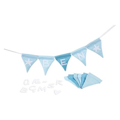 Goki stoffen vlaggenlijn maken blauw met 10 vlaggen en alfabet tekens Goki stoffen vlaggenlijn maken blauw met 10 vlaggen en alfabet tekens