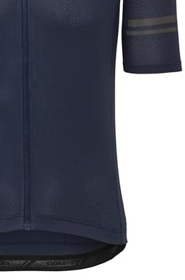 AGU Core Fietsshirt Essential Heren Deep Blue - Blauw - M AGU Core Fietsshirt Essential Heren Deep Blue - Blauw - M