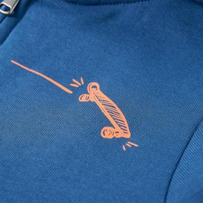 Kindervest met capuchon en rits skateboardprint 116 blauw Kindervest met capuchon en rits skateboardprint 116 blauw