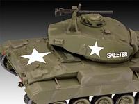 Revell 1/76 M-24 Chaffee - thumbnail