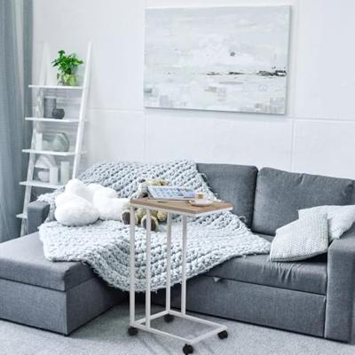 Bijzettafel met wieltjes - 40x30x65 cm - wit frame hout - bank, sofa, bed Bijzettafel met wieltjes - 40x30x65 cm - wit frame hout - bank, sofa, bed