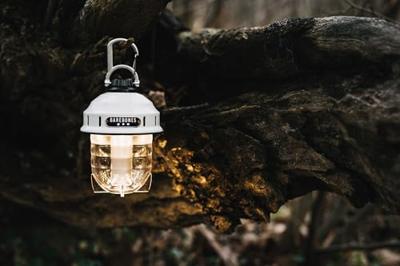 Barebones Beacon Tafellamp Vintage White