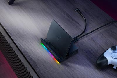 RAZER RC21-02310100-R3M1 USB-C dockingstation - thumbnail