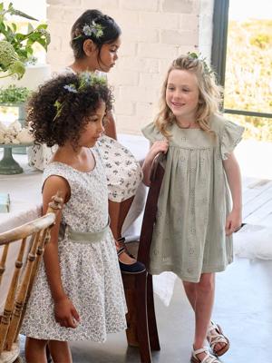 Bloemetjesjurk voor meisjes van katoengaas saliegroen
