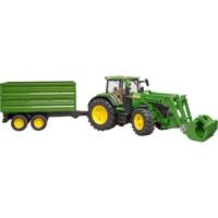 John Deere 7R 350 met voorlader en trailer van Bruder - thumbnail