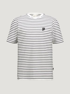 CHASIN' T-Shirts Shore