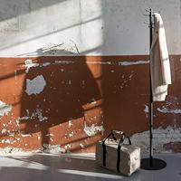 Kapstok Bob Zwart Staand - thumbnail