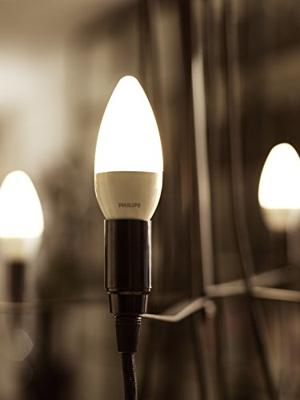 Philips 8718696474914 4W (25W) E14 FR ND LED Kaars Lamp Philips 8718696474914 4W (25W) E14 FR ND LED Kaars Lamp