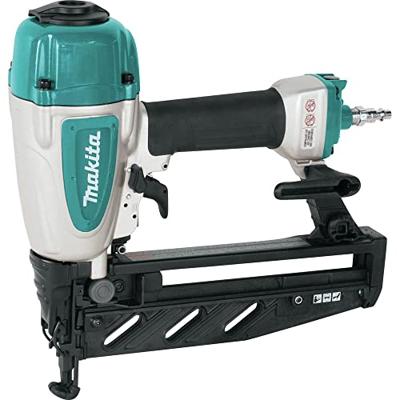 Makita AF601 8 bar Brad tacker (16 Ga) in koffer